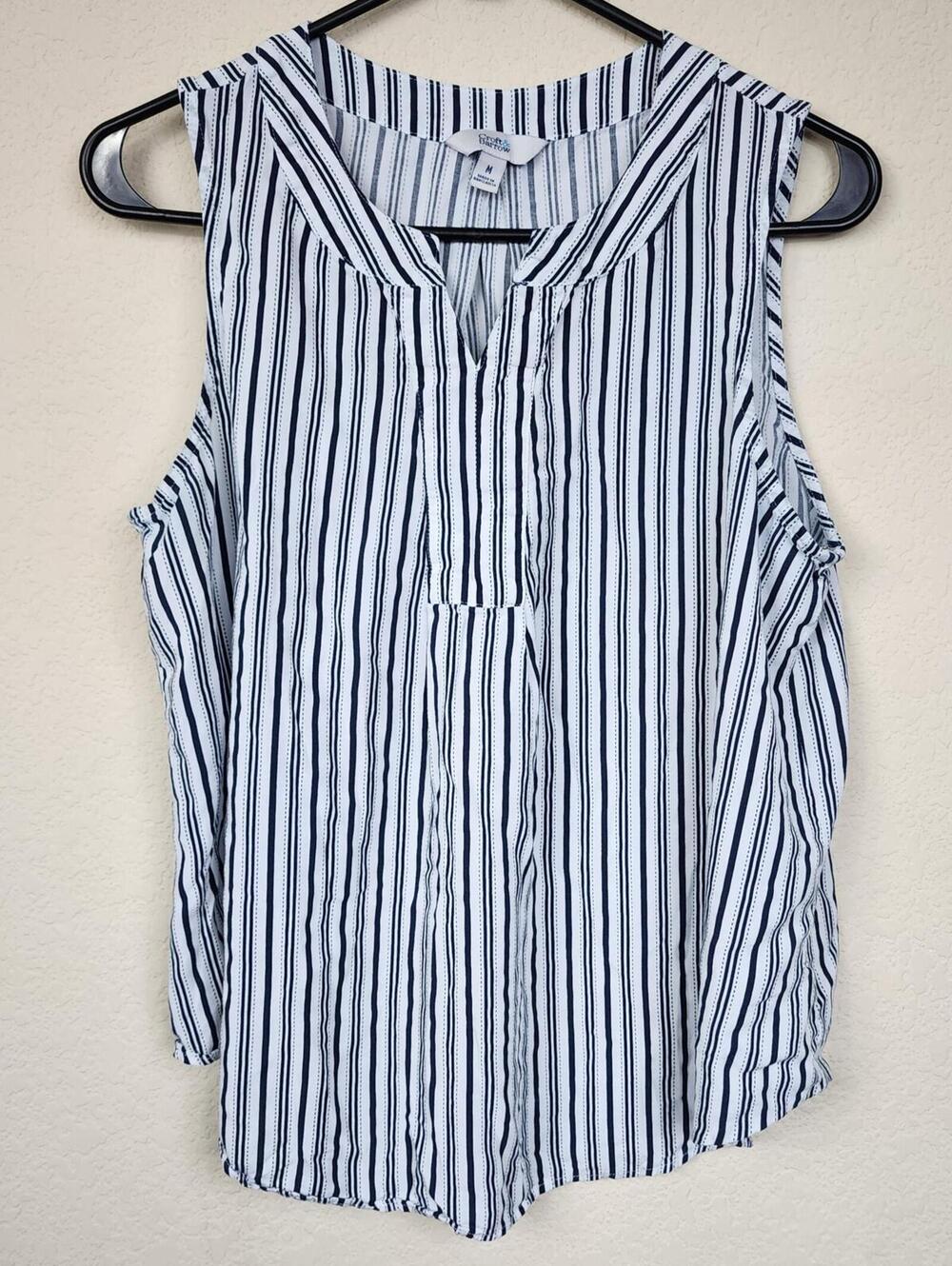 Croft & Barrow Women's Sleeveless Striped Blouse, Size M